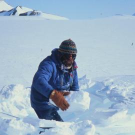 Brian Building Loo at Skua Ridge Camp
