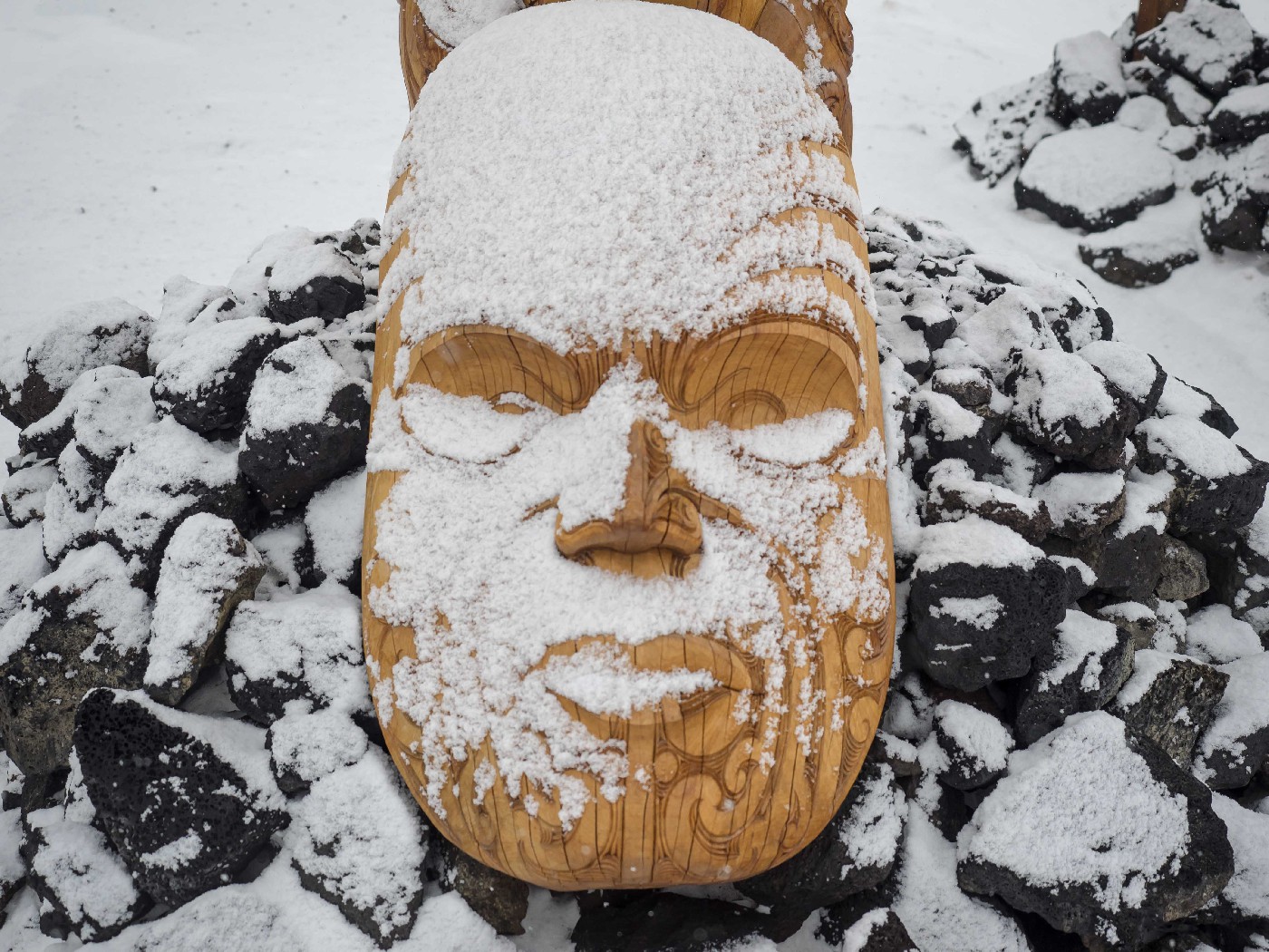 Pouwhenua (or marker post) Te Kaiwhakatere o te Raki – Navigator of the Sky